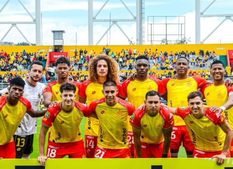 Alineaciones y d&oacute;nde ver Aucas vs. T&eacute;cnico Universitario EN VIVO | LigaPro 2026