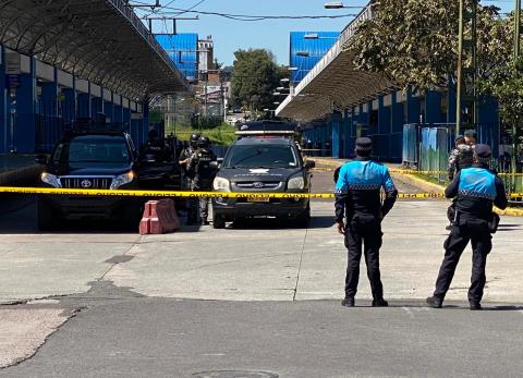 Falsa alarma de bomba oblig&oacute; a evacuar la terminal El Recreo del Trole en Quito