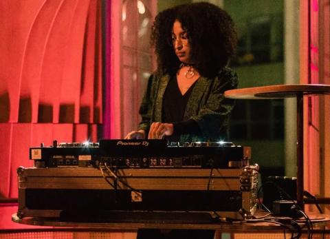 M&uacute;sicos que escriben (o escritores que hacen m&uacute;sica): sugerencias de EXPRESIONES