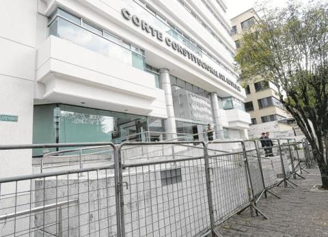 Toque de queda: Corte define exenciones en salud, prensa y sectores clave