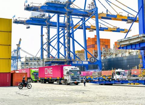 Ecuador podr&iacute;a aplicar barreras comerciales similares a EE.UU.: qu&eacute; significa