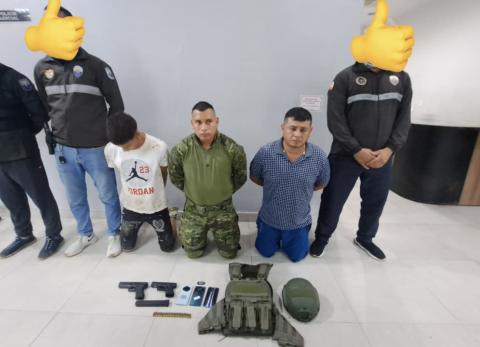 Quevedo: capturan a falsos militares que realizaban allanamientos y robos en casas