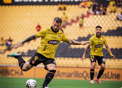 Benedetto y Contreras destacan en Barcelona SC de Guayaquil con sus cifras