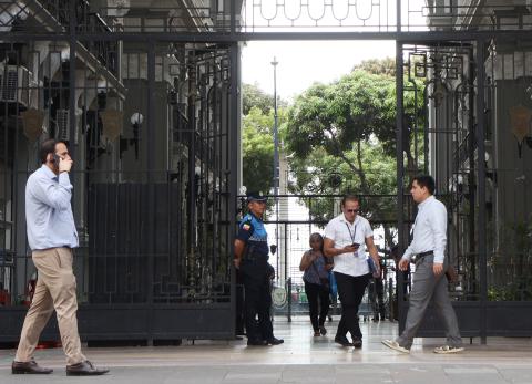 Municipio de Guayaquil vive cambios y 'reciclaje' de funcionarios sin Aquiles &Aacute;lvarez