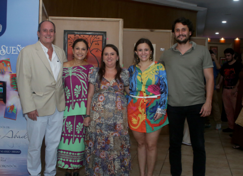 La artista Karyna Abad presenta su exposici&oacute;n art&iacute;stica Pintando Sue&ntilde;os