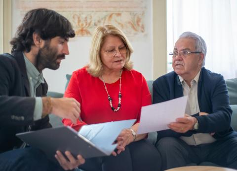 Adultos mayores y devoluci&oacute;n del IVA: qu&eacute; gastos aplican y cu&aacute;les no en 2026