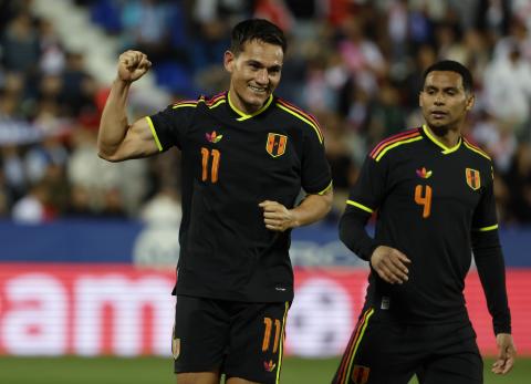 Jairo V&eacute;lez hace goles con Per&uacute; que hoy le hacen falta a Ecuador