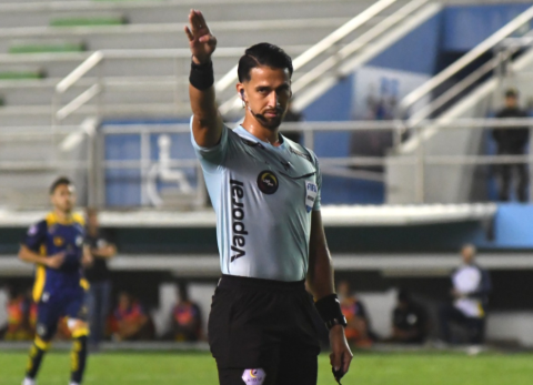 Liga de Quito vs Barcelona: Robert Cabrera ser&aacute; el &aacute;rbitro, &iquest;c&oacute;mo le fue antes?