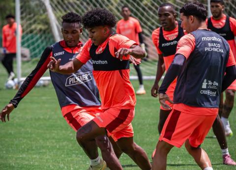 Liga de Quito vs Barcelona SC juegan en Viernes Santo: hora y donde ver EN VIVO