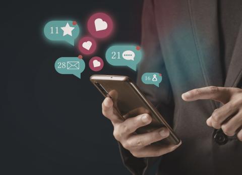 Redes sociales y adicci&oacute;n: as&iacute; funcionan los algoritmos que te atrapan