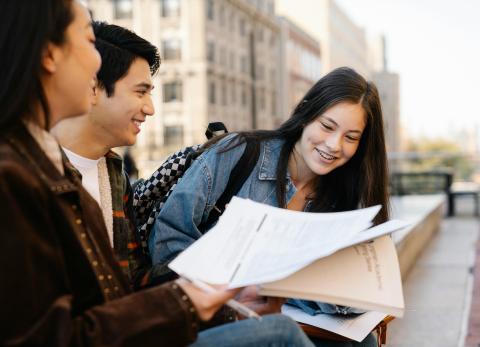 Becas SENESCYT 2026 abren oportunidades para estudiar en el extranjero