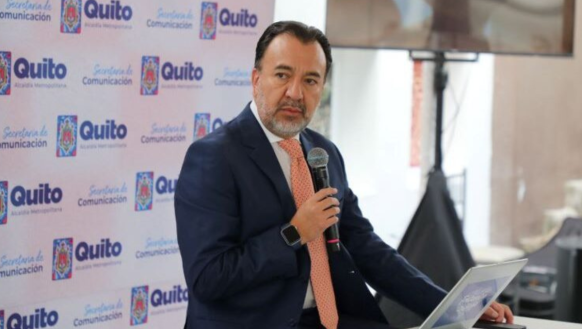 El alcalde ha adelantado que por ahora no tiene la puerta abierta para hablar de aumento de tarifa de transporte urbano.