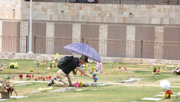 Día de los Difuntos en el cementerio Jardines de Esperanza