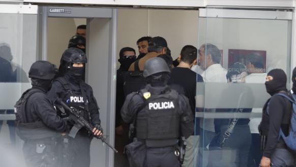 El pronunciamiento del gobernador llega mientras el país se despertó con la detención de Aquiles Álvarez