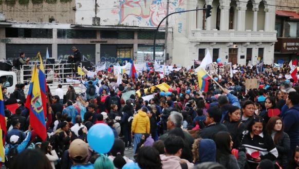 PROTESTA EN CONTRA DEL COOTAD EN QUITO