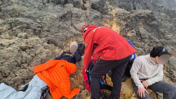 rescate de personas en el ruco pichincha -quito