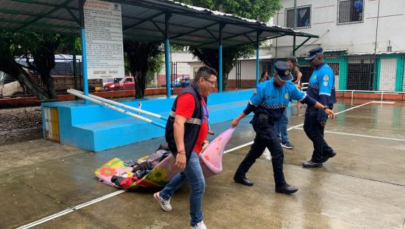 colchones en parque de Florida Norte
