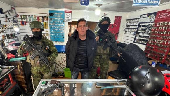 Reinel es requerido por Estados Unidos por delitos relacionados con el narcotráfico y mantener una notificación roja de Interpol.