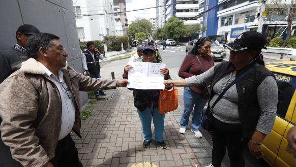 protesta por cobros excesivos- planilla de agua- quito