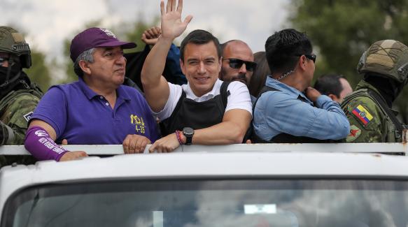 El candidato Daniel Noboa durante el cierre de su campaña electoral