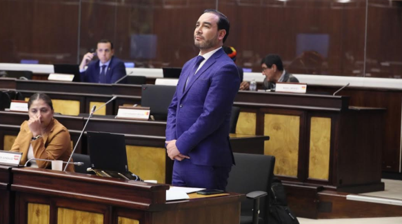 Juan Andrés González, coordinador de bloque de la Revolución Ciudadana, afirma que enfrenta la persecución.