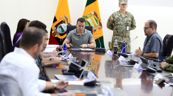 Daniel Noboa en toque de queda