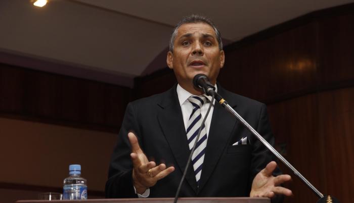 FABRICIO CORREA