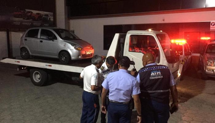 Carro agresor atm
