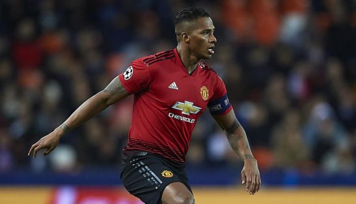 Antonio Valencia - United 001