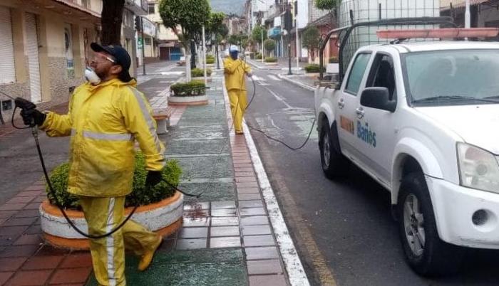 Baños es uno de los cantones donde la mayor parte de sus habitantes vive del turismo.