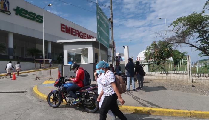IESS+hospitales+públicos+pandemia