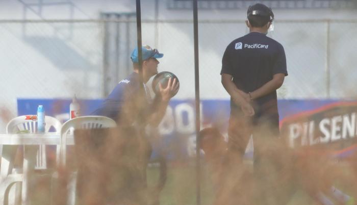 Emelec-entrenamiento