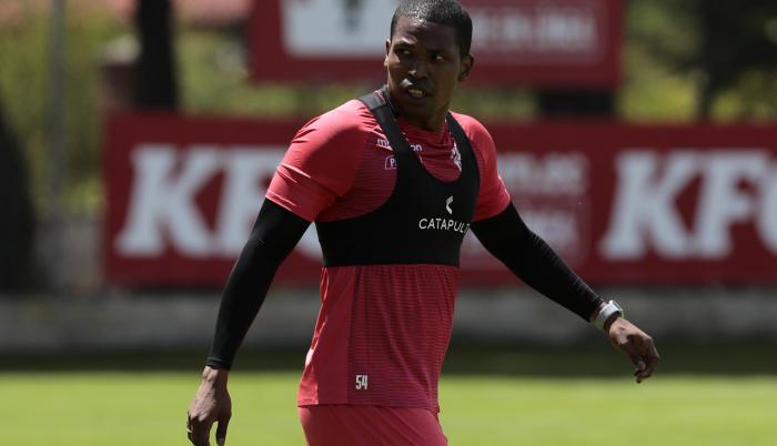 Edson-Montaño-Independiente-entrenamiento