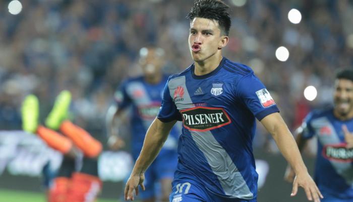 Virtudes. Fernando Gaibor destaca por su buen manejo de balón y visión de juego.