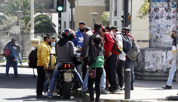 Los incumplimientos y las aglomeraciones se mantienen en Quito
