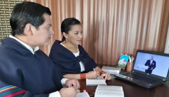 Testigos de Jehová en asamblea virtual