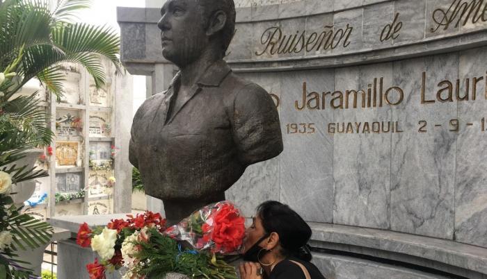 julio jaramillo homenaje cementerio