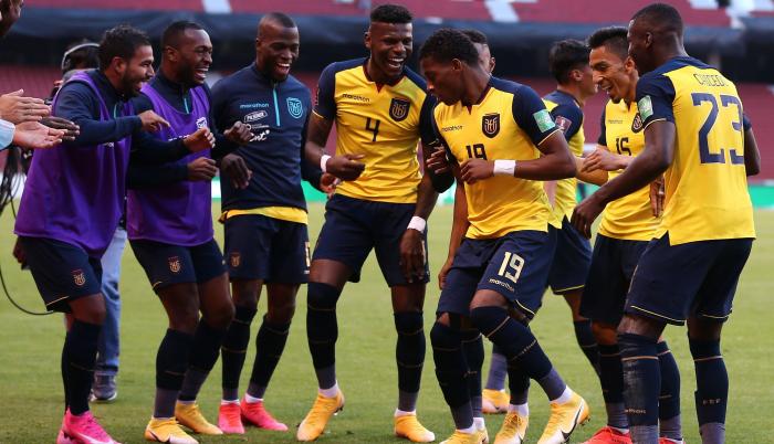 Ecuador goleada Uruguay