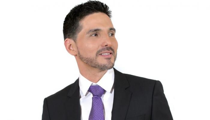 Darwin Robles