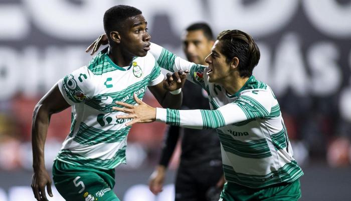 Félix-Torres-Santos-Ecuador