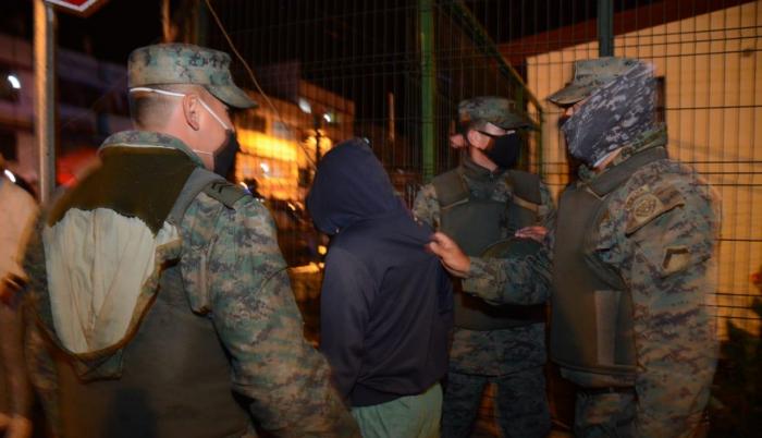 Militares- decreto- excepción- corte