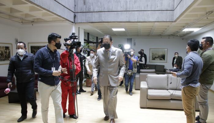 El funcionario hizo el anuncio al poco tiempo de ser reubicado en el puesto principal de la Municipalidad.
