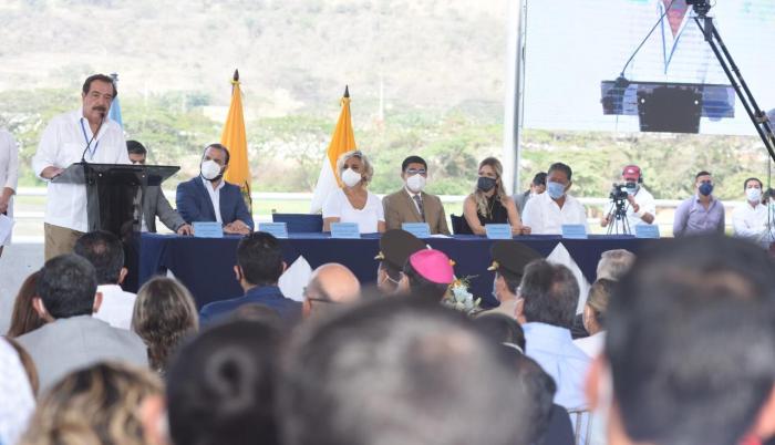 El exalcalde Jaime Nebot, en la inauguración del puente de Daule, en 2020.