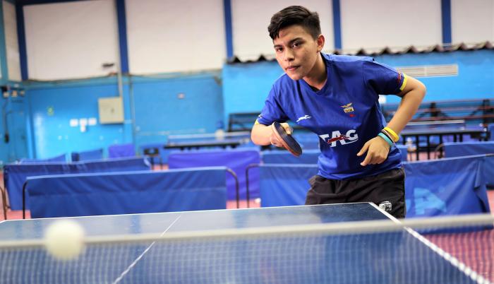 Diego Piguave tenis de mesa