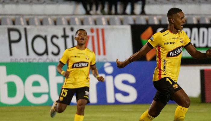 fidel-martinez-barcelona-tecnico-universitario