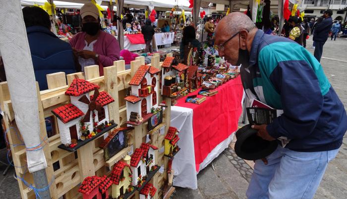 FERIADO EN CUENCA