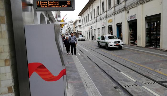 paradas tranvía cuenca calles obstáculos