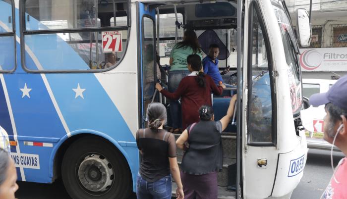 ROBOS EN BUSES