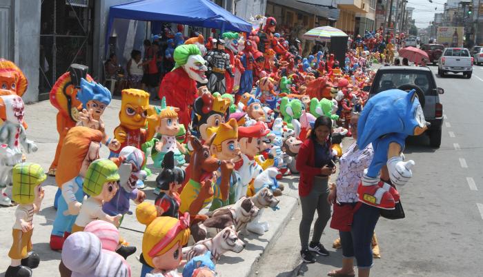 6 de marzo monigotes