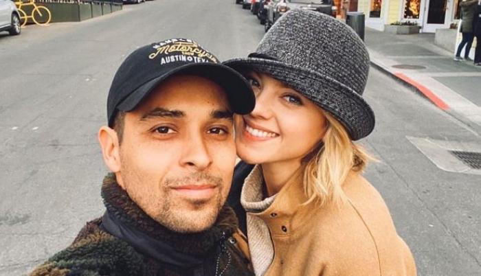 Wilmer-Valderrama-and-Amanda-Pacheco-Engaged-678x381